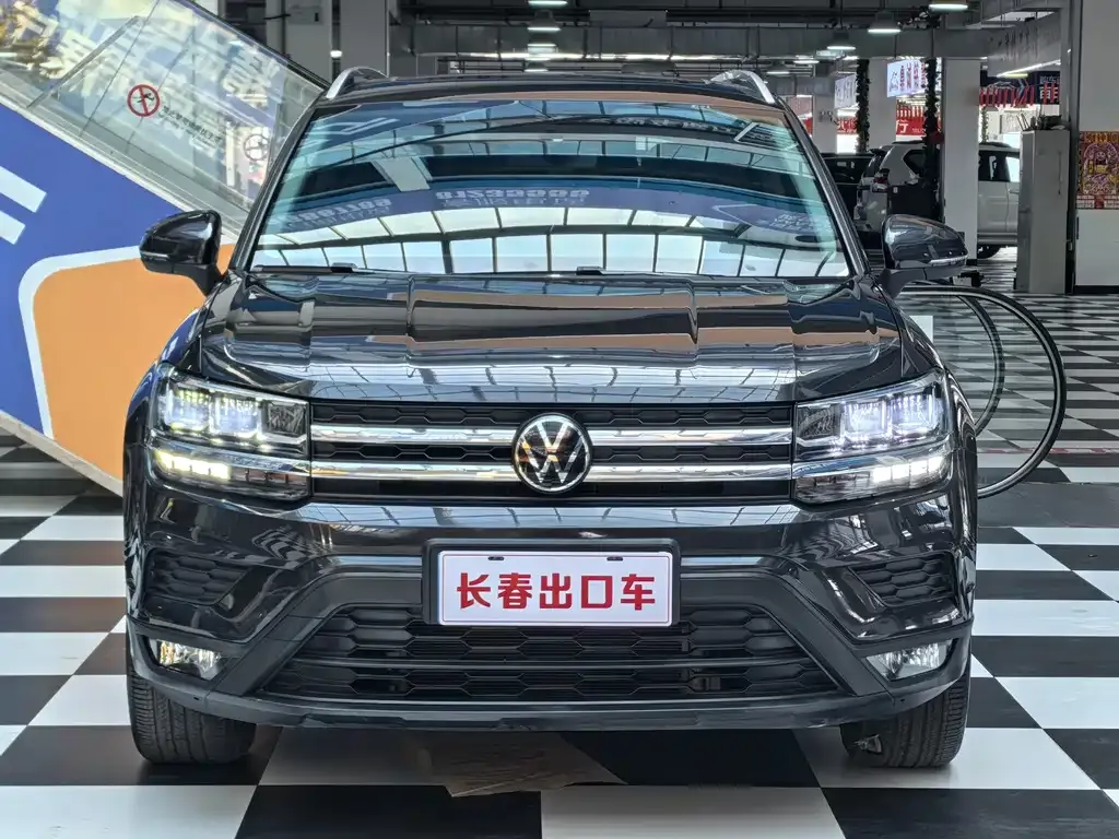 Volkswagen Tharu — фото 2