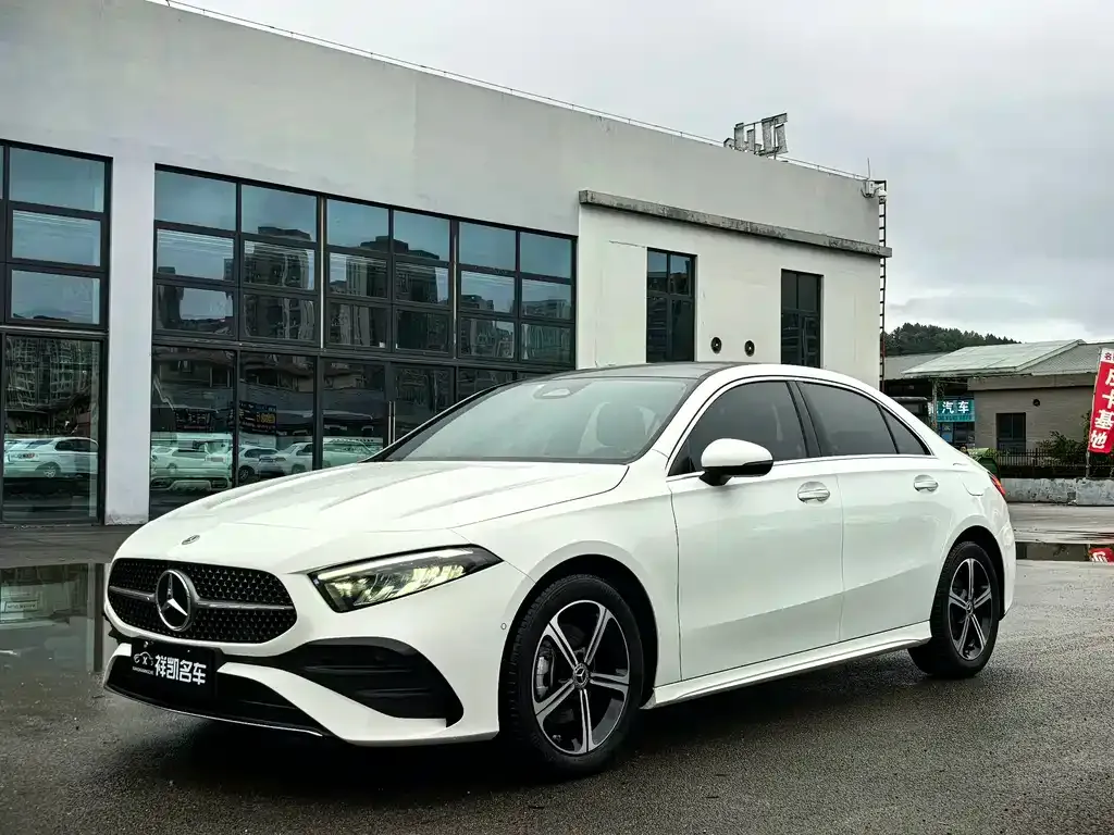 Mercedes-Benz A-Class — фото 1