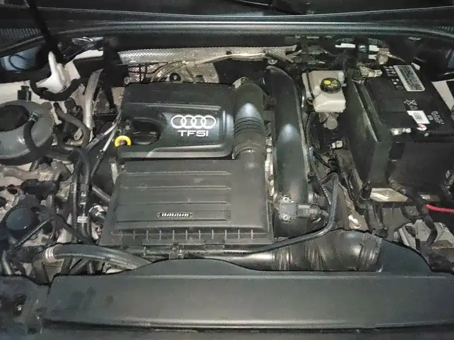 Audi Q3 — фото 10