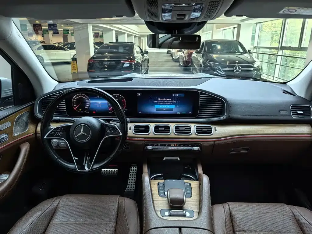 Mercedes-Benz GLS — фото 7