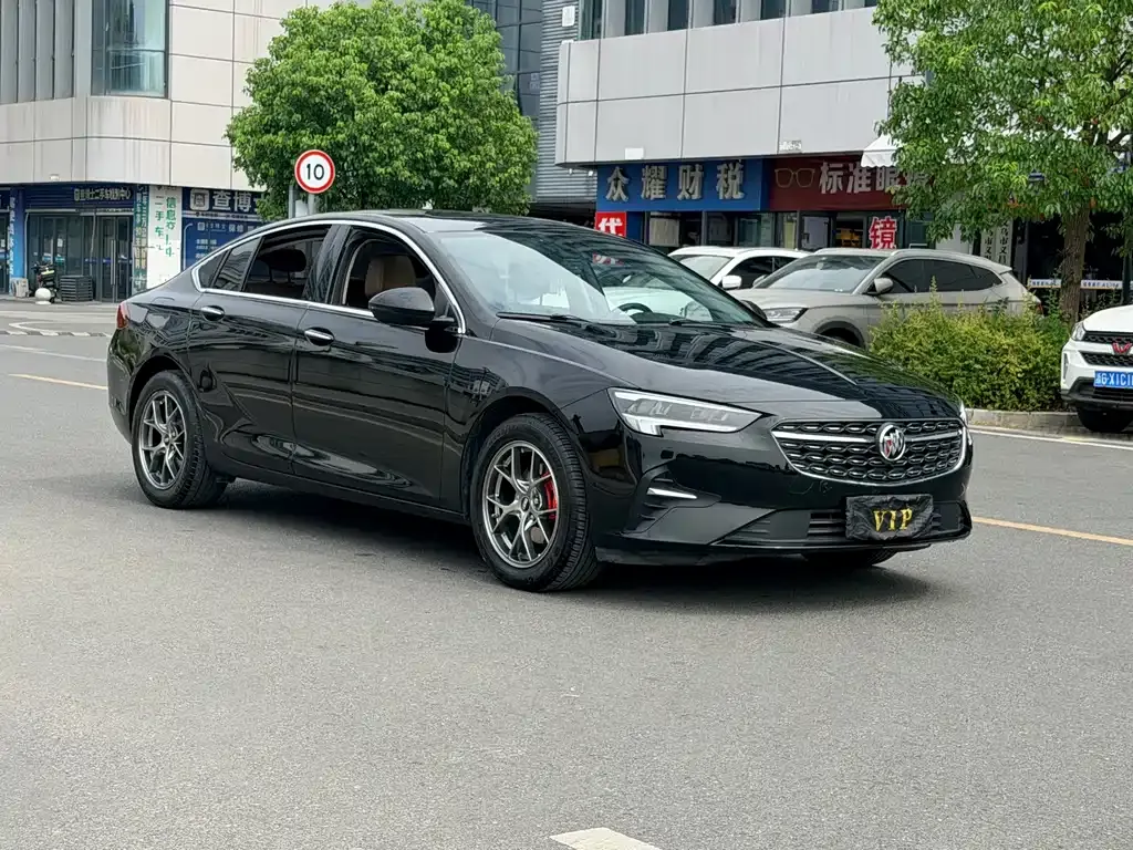 Buick Regal — фото 8