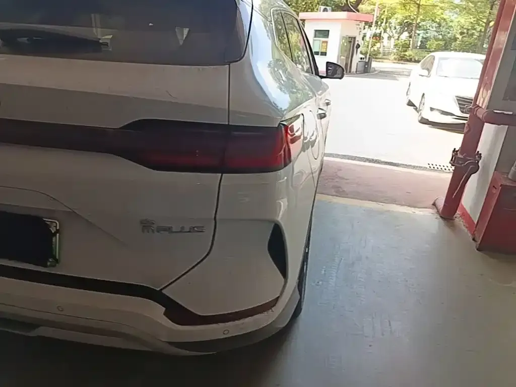 BYD PLUS New Energy — фото 10