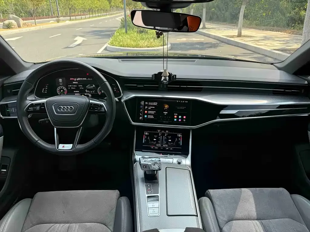 Audi A6L — фото 4