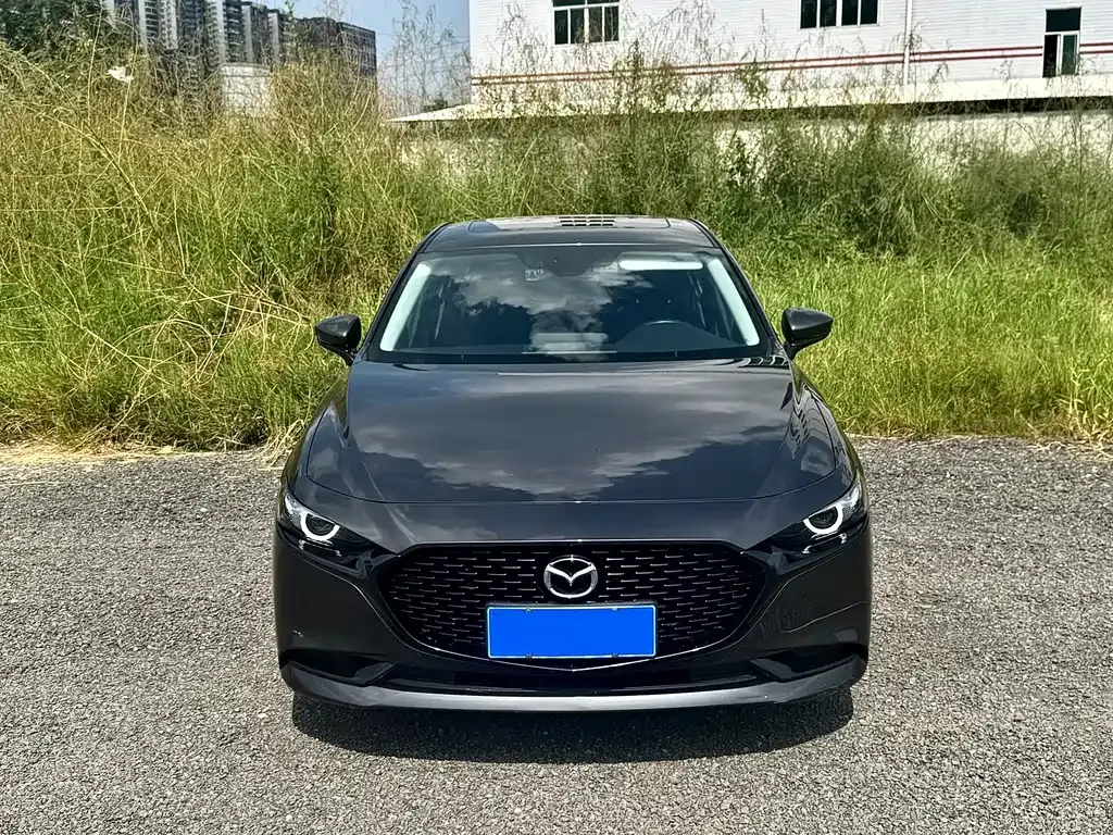 Mazda 3 Axela — фото 4