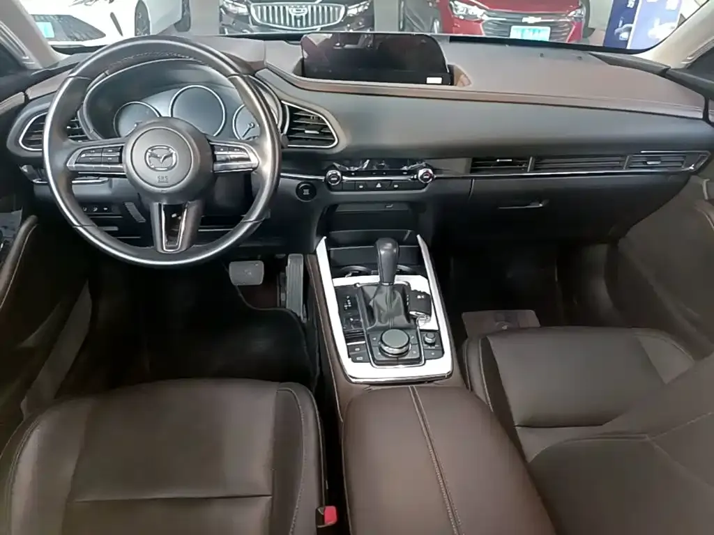Mazda CX-30 — фото 4
