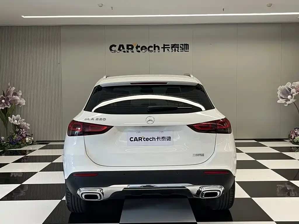 Mercedes-Benz GLA — фото 8