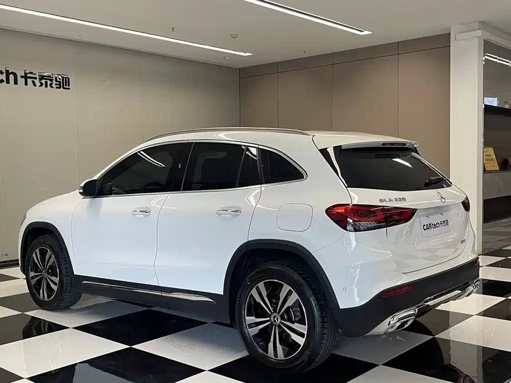 Mercedes-Benz GLA — фото 4