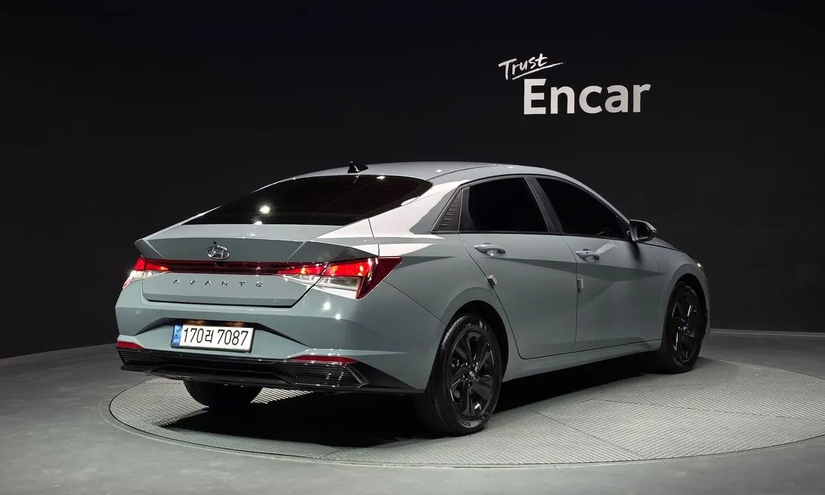 Hyundai AVANTE — фото 3