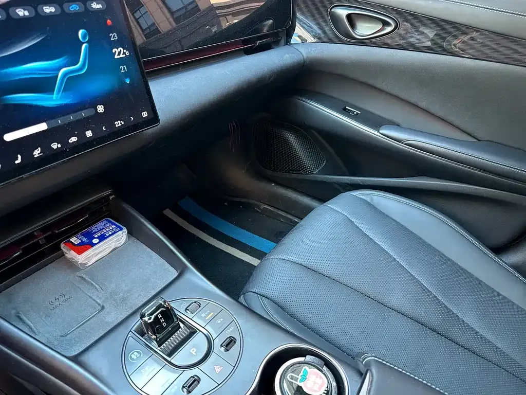 BYD Seal — фото 10