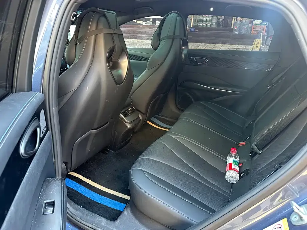 BYD Seal — фото 3