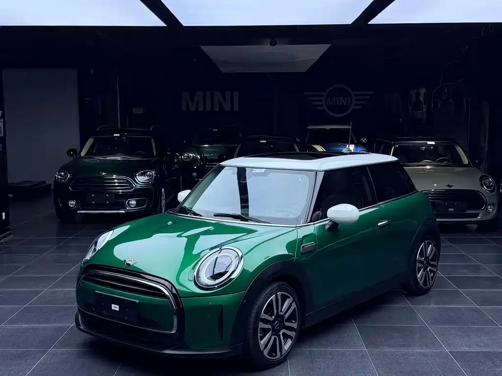 MINI Cooper (3-door) — фото 1