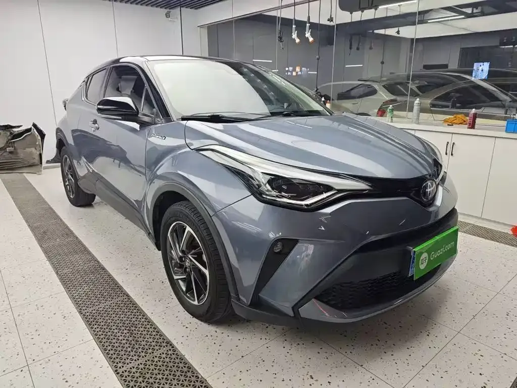 Toyota C-HR — фото 5