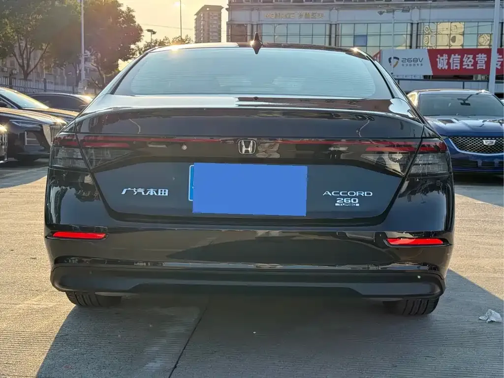 Honda Accord — фото 4