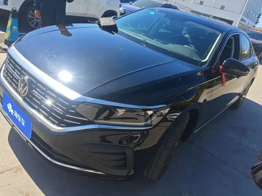 Volkswagen Passat — фото 1
