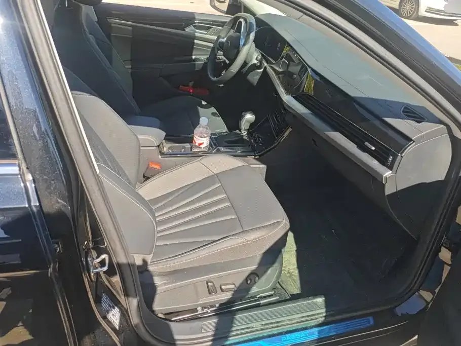 Volkswagen Passat — фото 9