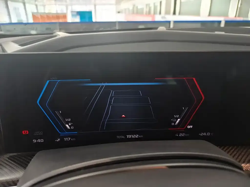 BMW XM — фото 2