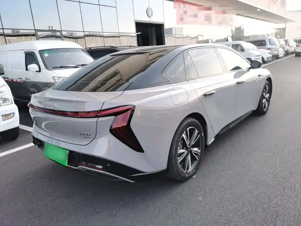 Hongqi EH7 — фото 3