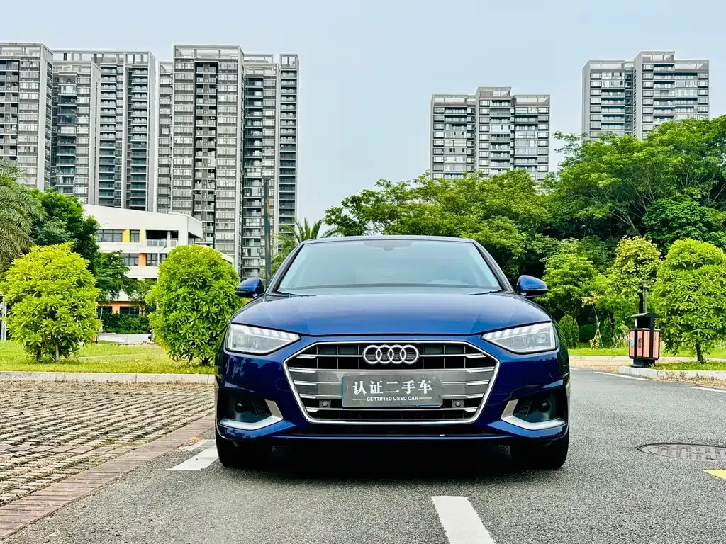 Audi A4L — фото 5
