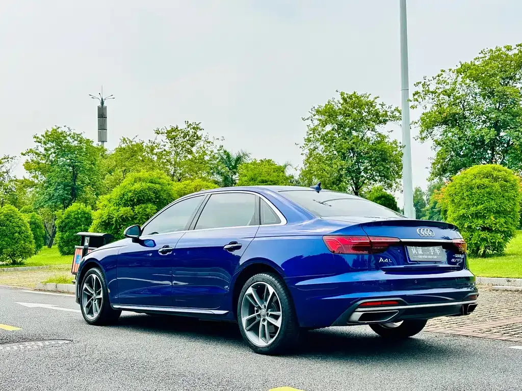 Audi A4L — фото 3