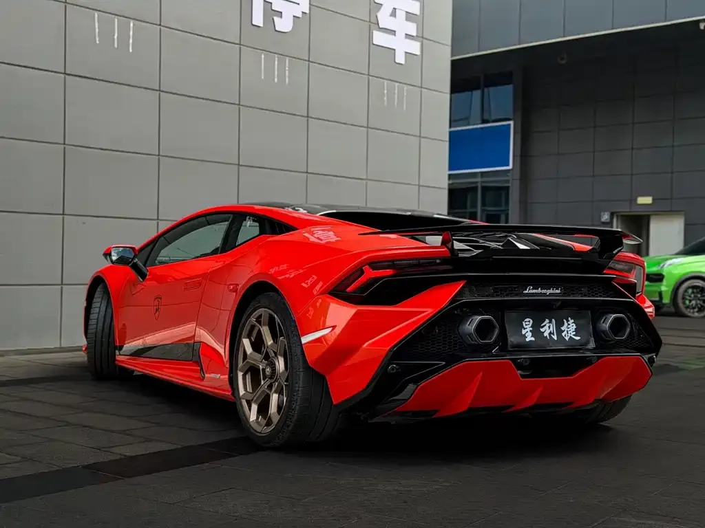 Lamborghini Huracan — фото 7