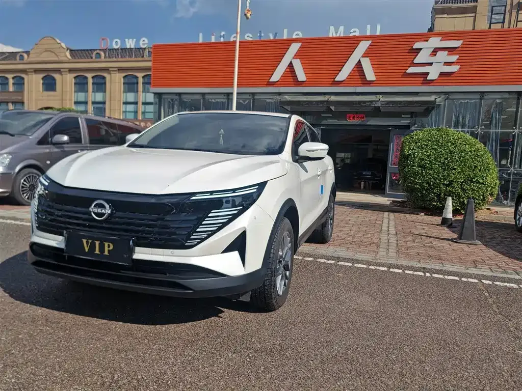 Nissan Qashqai — фото 1