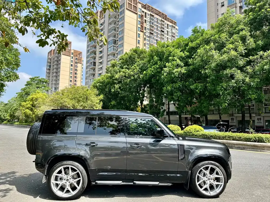 Land Rover Defender — фото 2