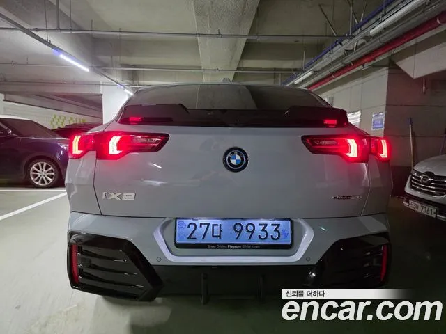 BMW iX2 — фото 2