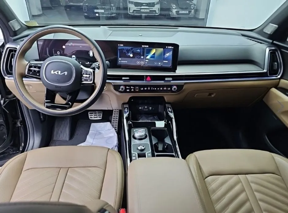 Kia Sorento — фото 6
