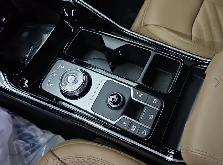Kia Sorento — фото 4
