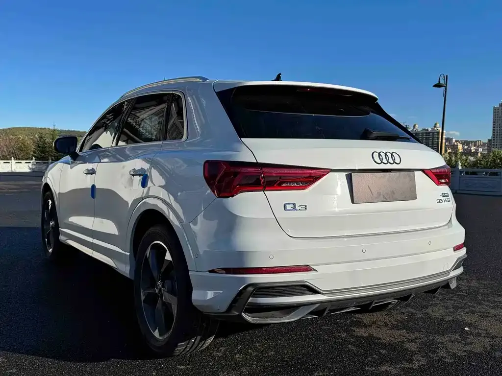 Audi Q3 — фото 5