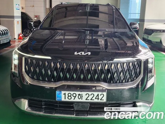 Kia Carnival — фото 10