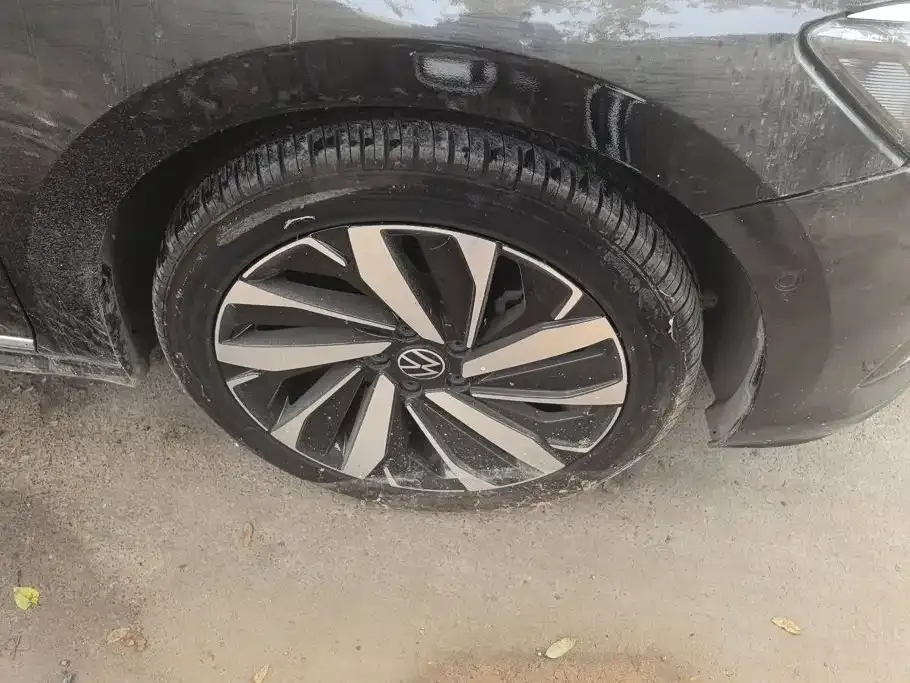 Volkswagen Passat — фото 7