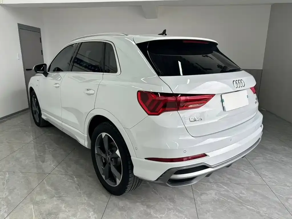 Audi Q3 — фото 3