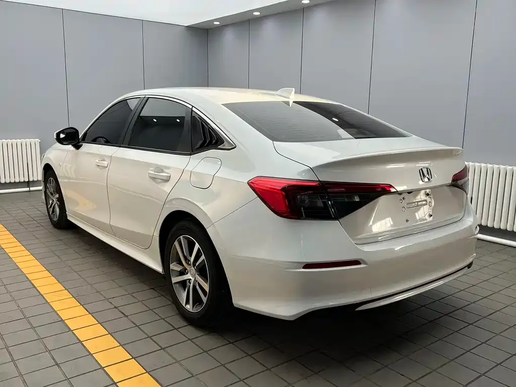 Honda Civic — фото 4
