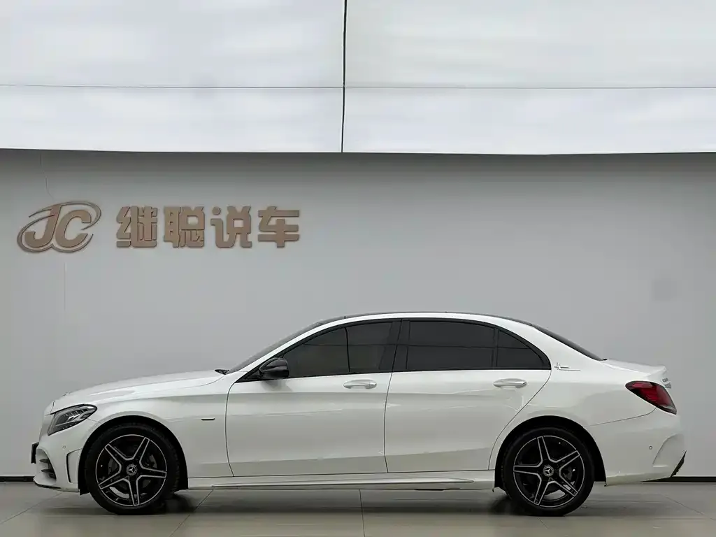Mercedes-Benz C-Class — фото 2