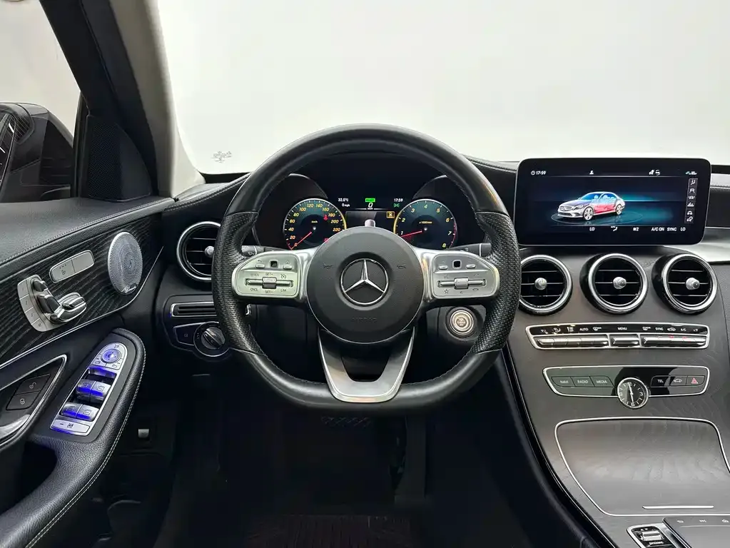 Mercedes-Benz C-Class — фото 10