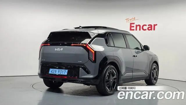 Kia EV3 — фото 8