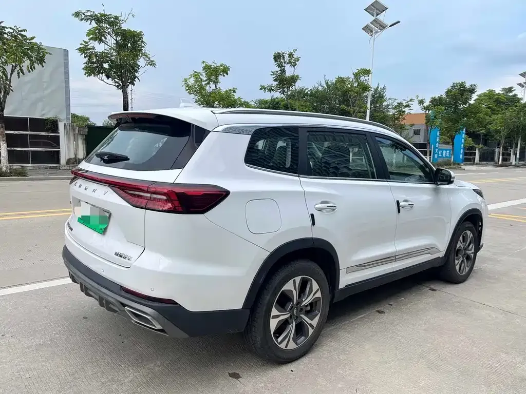 Chery Tiggo 8 PRO NEV — фото 4