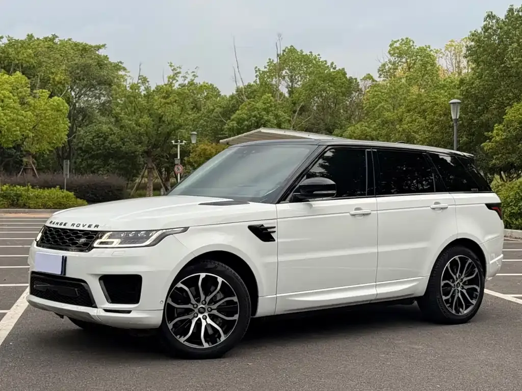 Land Rover Sport — фото 1