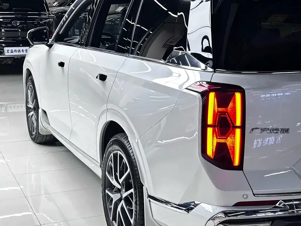 GAC Motor Trumpchi GS8 — фото 3