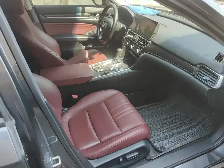 Honda Accord — фото 4