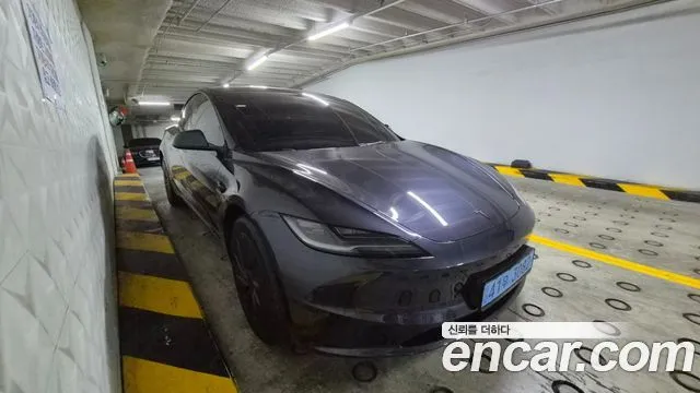 Tesla Model 3 — фото 5