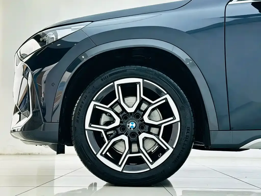 BMW X1 — фото 7