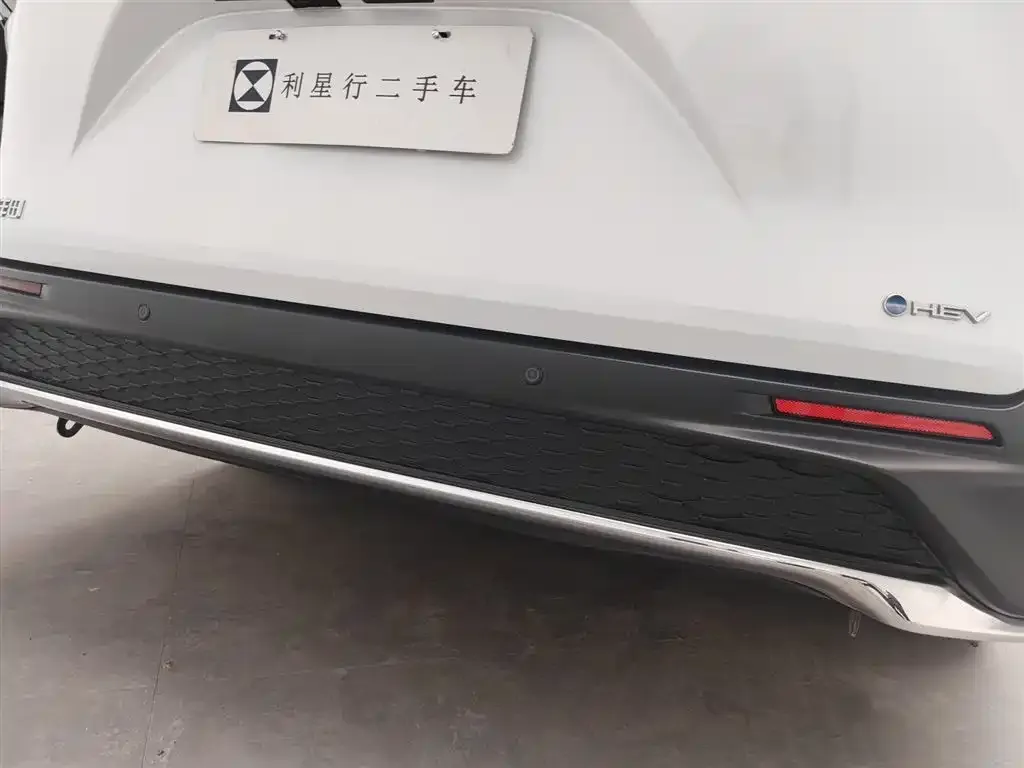 Toyota Granvia — фото 4