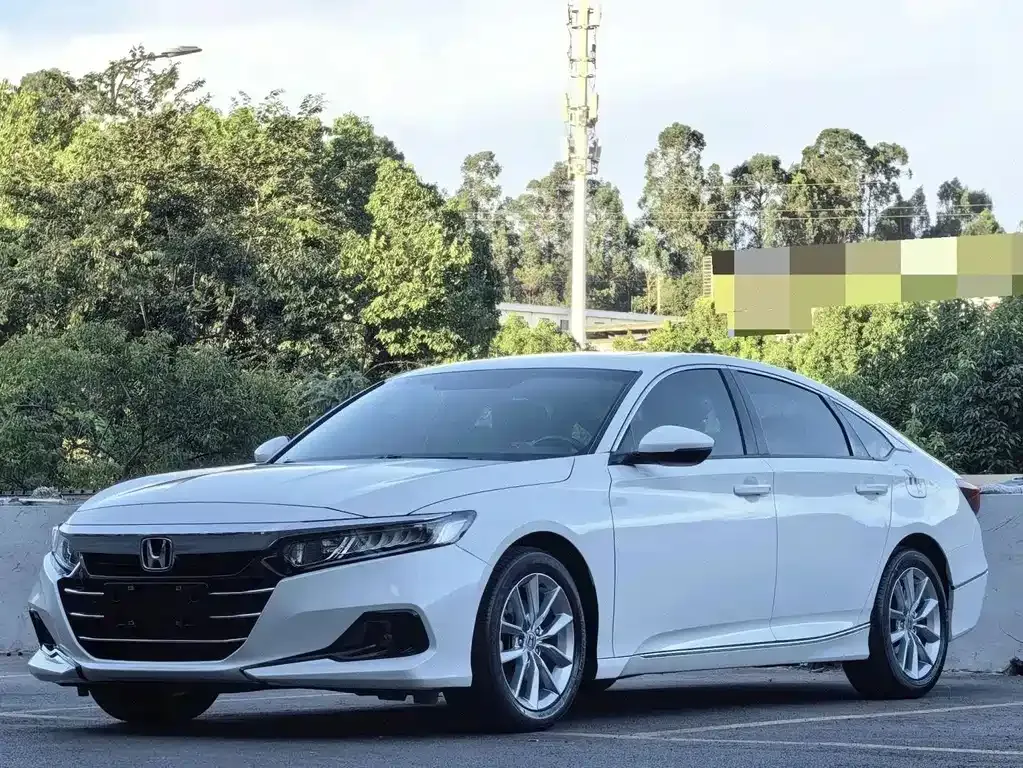 Honda Accord — фото 1
