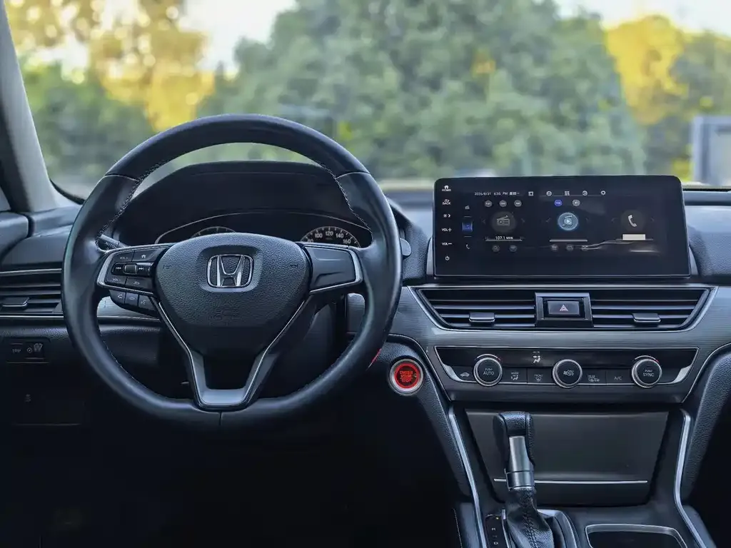 Honda Accord — фото 8