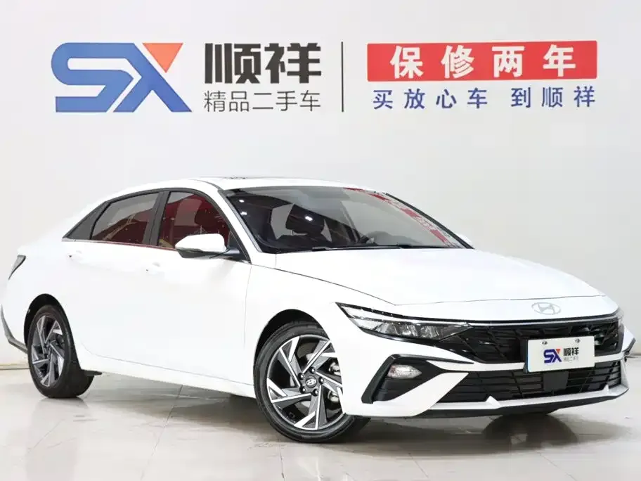 Hyundai Elantra — фото 2