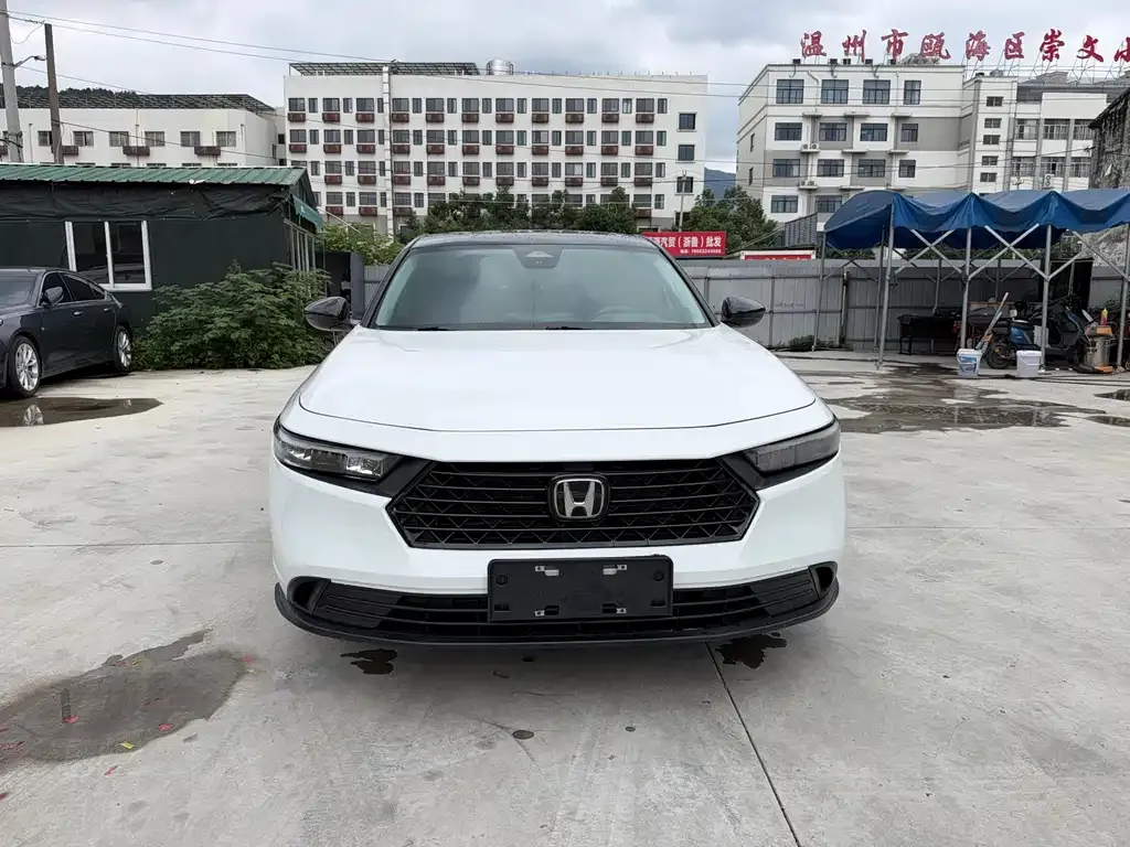 Honda Accord — фото 2