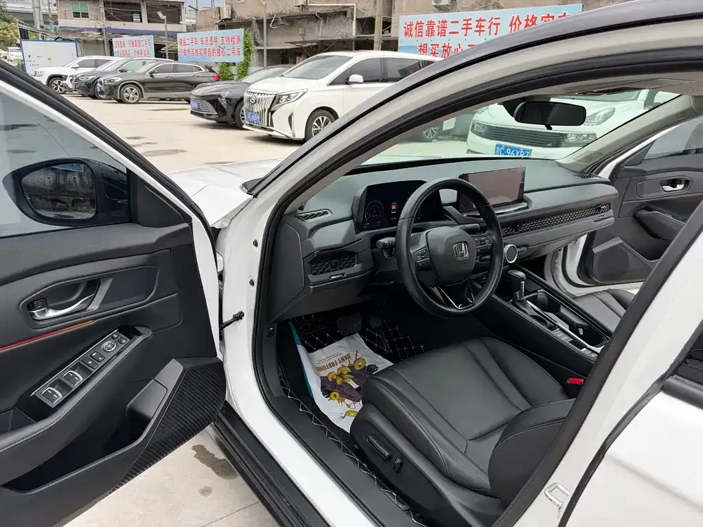 Honda Accord — фото 5