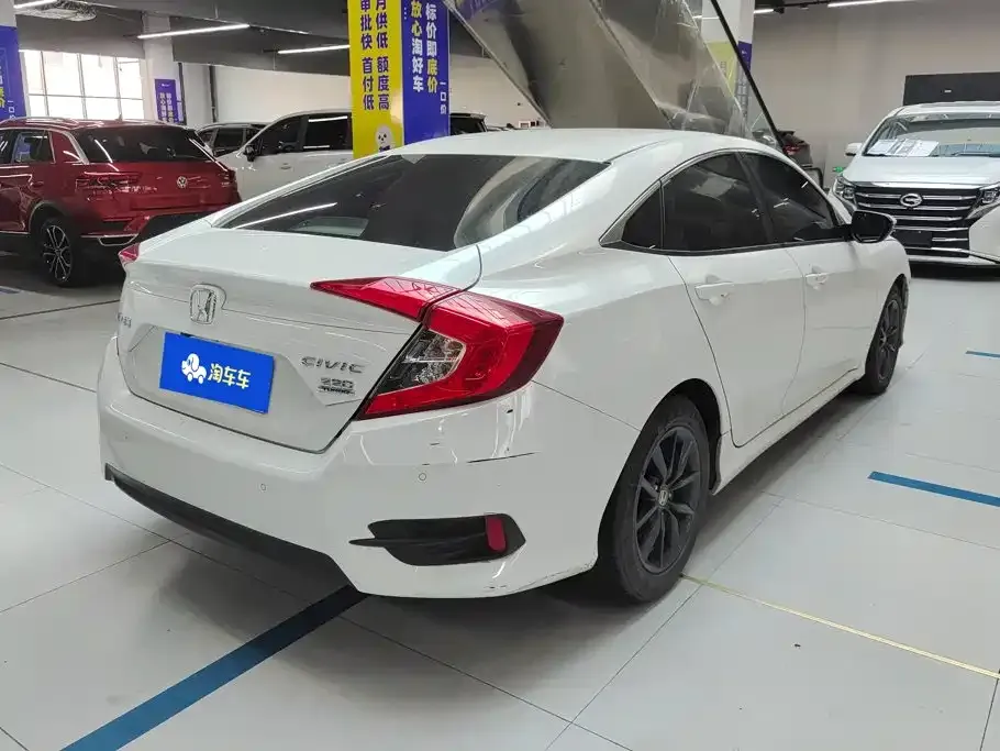 Honda Civic — фото 2